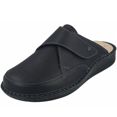 Finn Comfort in Navy
