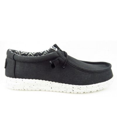 Hey Dude Wally Canvas black Leinenschuh in black Hey Dude Wally Canvas black Leinenschuh in black