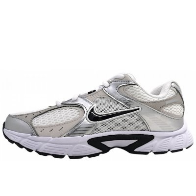 Nike V5 RNR (GS) Sportschuh in white/black/grey 100
