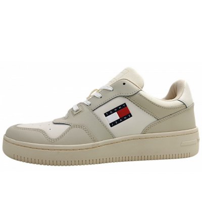 Tommy Hilfiger TJM Retro Basket Ess sportlicher Schnürer in ivory YBI Tommy Hilfiger TJM Retro Basket Ess sportlicher Schnürer in ivory YBI