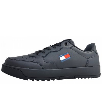 Tommy Hilfiger TJM Retro sportlicher Schnürer in black Tommy Hilfiger TJM Retro sportlicher Schnürer in black